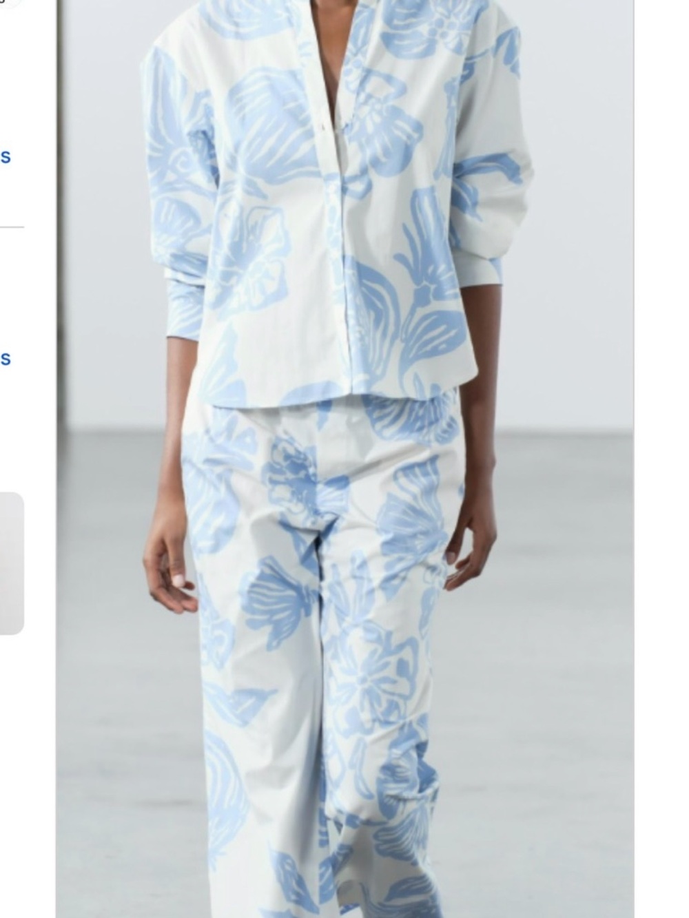 Zara White Wide-Leg Pants with Light Blue Floral Print